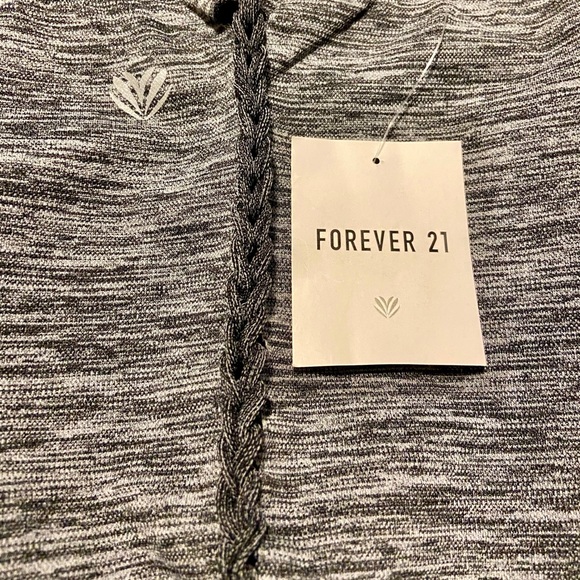 Forever 21 Mid-Rise Leggings NWT - Picture 4 of 7